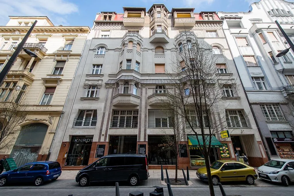 Green Pearl Apartment At St Stephen' S Basilica Budapeste